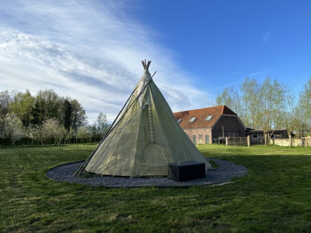 Bakkershoeve met tipi